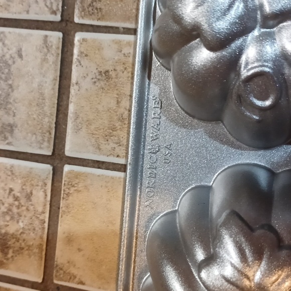 Nordiware Pumpkin Patch  5 Cups 17 Lx11 W New - Picture 9 of 10